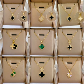 项链;耳环;戒指
