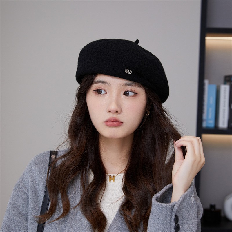 Women's Sweet Simple Style Solid Color Eaveless Beret Hat display picture 1