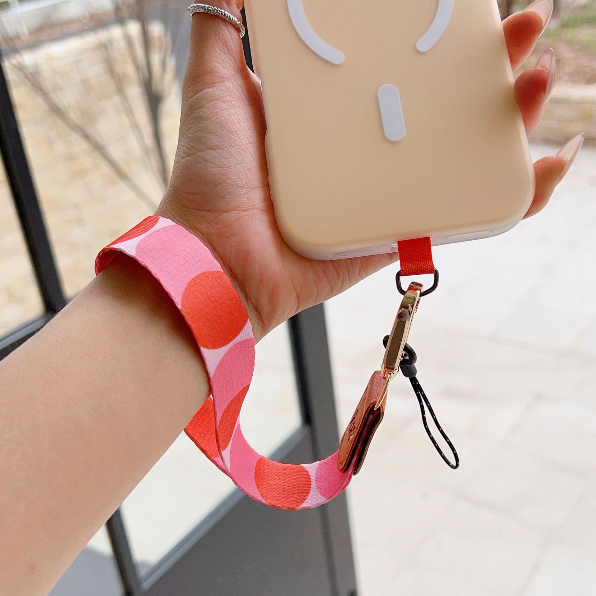 21g Weight Mobile Phone Lanyard Classification Polyester, Metal Button Material Heart Shape, Butterfly Pattern Travel Short Phone Lanyard Multifunctional Wrist Strap Keychain Polyester Metal Buckle Craft Colorful Phone Ring