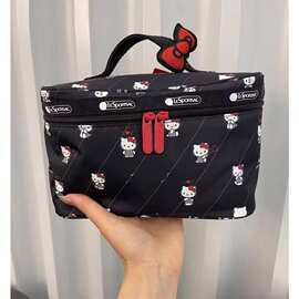 HelloKitty化妆包手拿包手抓包收纳包轻便旅行收纳包大容量化A23