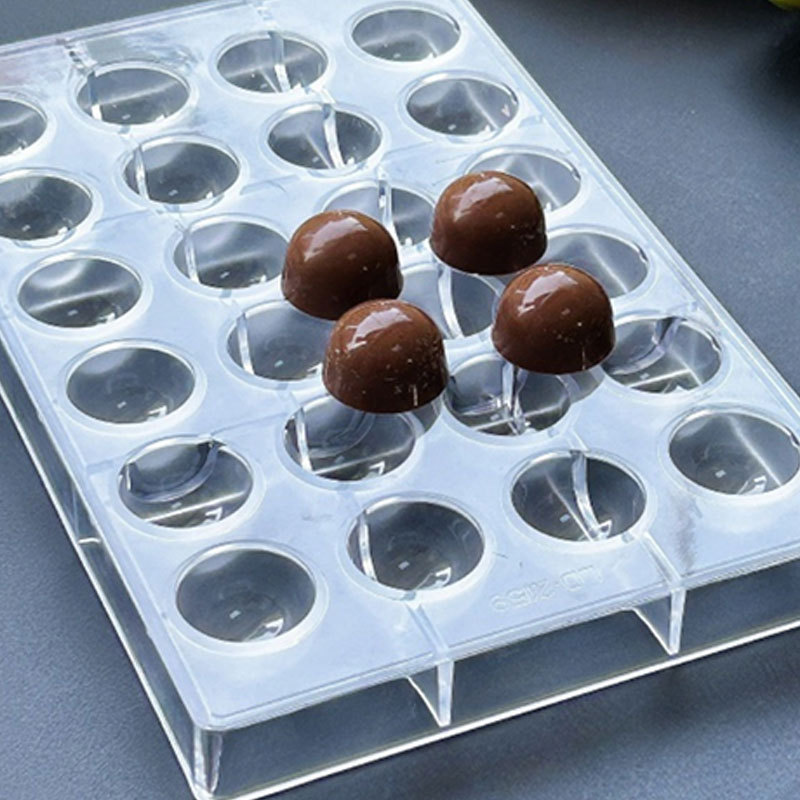 Venta directa de fábrica 32 molde de chocolate semicircular tridimensional hecho a mano molde de caramelo de chocolate transparente de plástico duro de bricolaje al por mayor