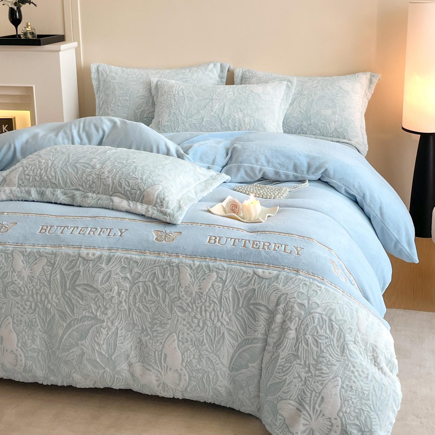 New Class a Rabbit Fur Milk Velvet Embroidered Four-Piece Set Winter Thickened Double-Sided Velvet Warm Bed Sheet and Quilt Cover Wholesale