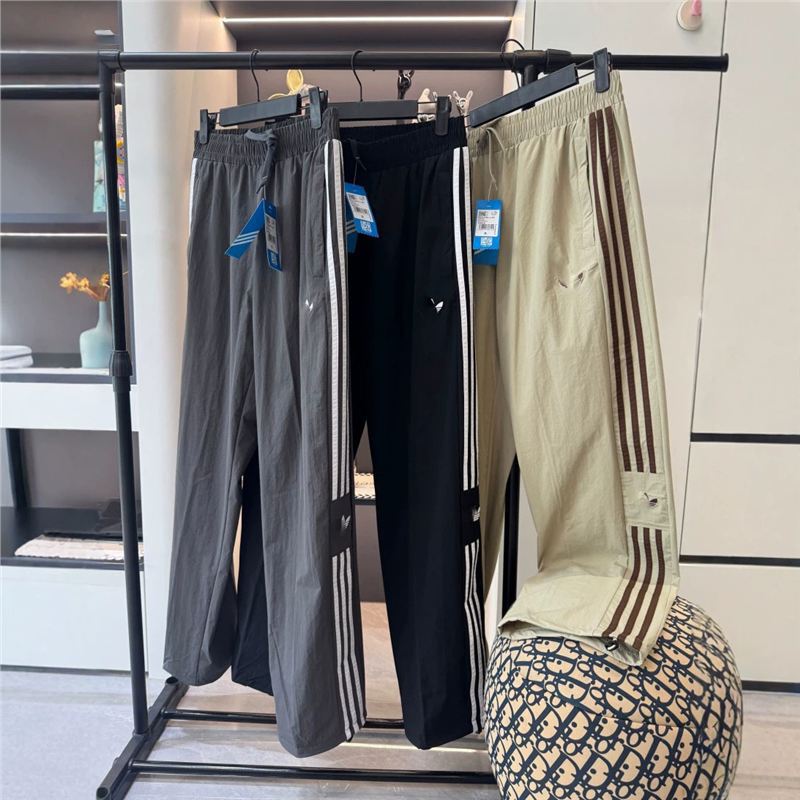 Cross-border clover embroidered three-stripe casual pants, unisex, spring and autumn fashion sports pants, couple's jogger pants Cross-border clover embroidered three-stripe casual pants, unisex, spring and autumn fashion sports pants, couple's jogger pants
