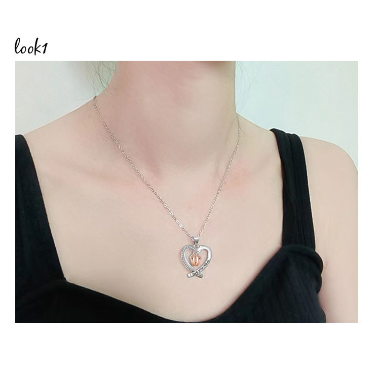Copper MAMA Simple Style Letter Heart Shape Footprint Hollow Out Inlay Zircon Pendant Necklace display picture 2