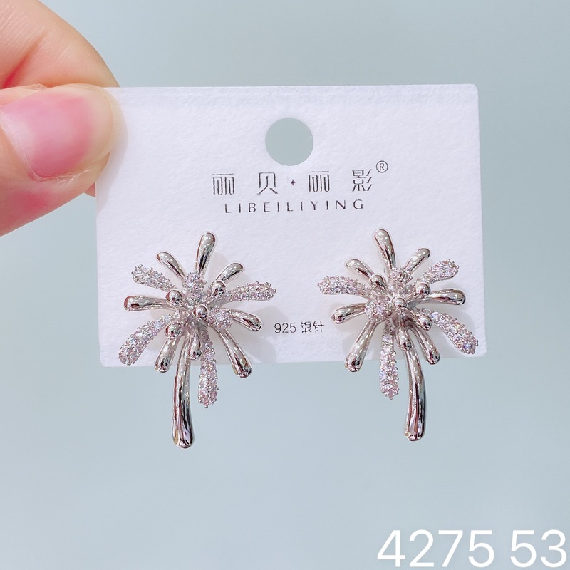 丽贝丽影欧美时尚大气重属个性冷淡风花朵几何耳环小众高级感耳饰|undefined