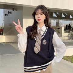 2025 秋の新ファッションレイヤードセーターニットベスト女性の韓国スタイルチョッキ女性のカレッジスタイルベストアウターウェア