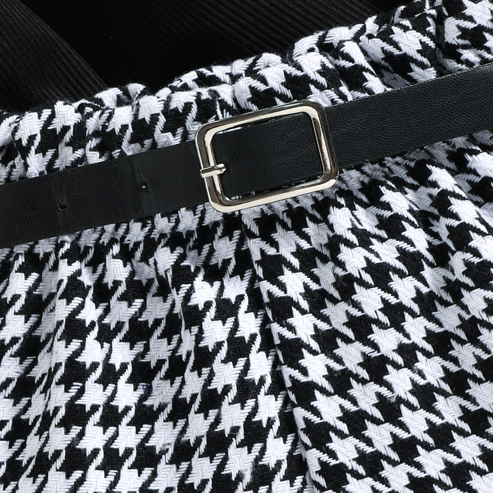 Treasure salary children's clothing autumn high collar ruffle design long sleeved bird pattern shorts with belt set_voghion.com