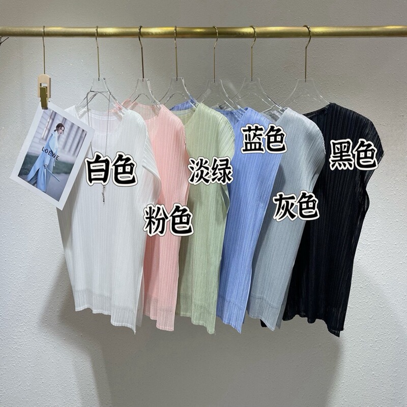 Miyake Short-Sleeve T-Shirt for Women, Summer Design with Mesh Double-Layer Round Neck, Solid Color, Simple and Versatile, Fashionable and Stylish Top