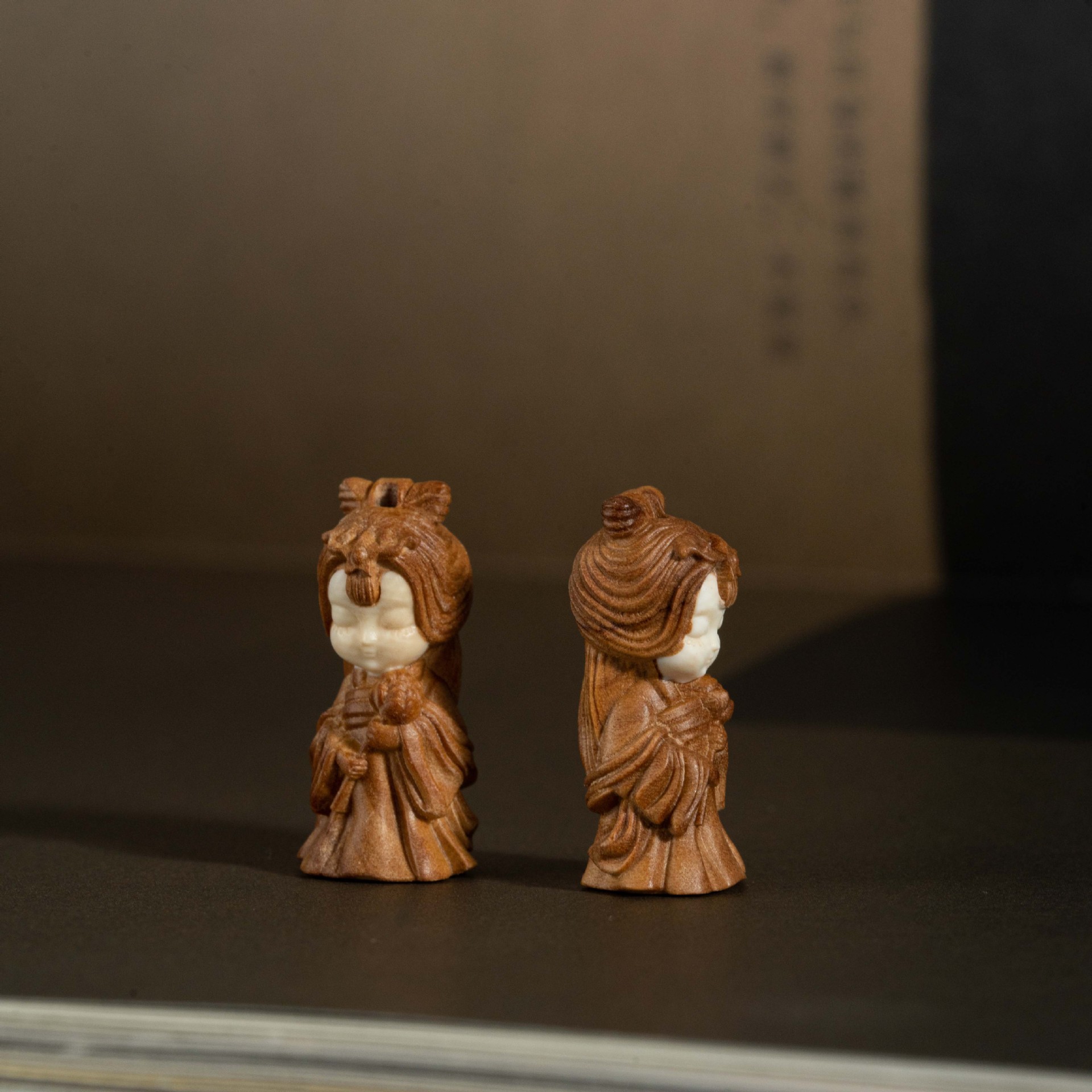 Natural Laoshan sandalwood carving inlaid with mammoth ivory, refrigerator magnets, decorative beads, accessories, Buddhist beads, decorative pendants