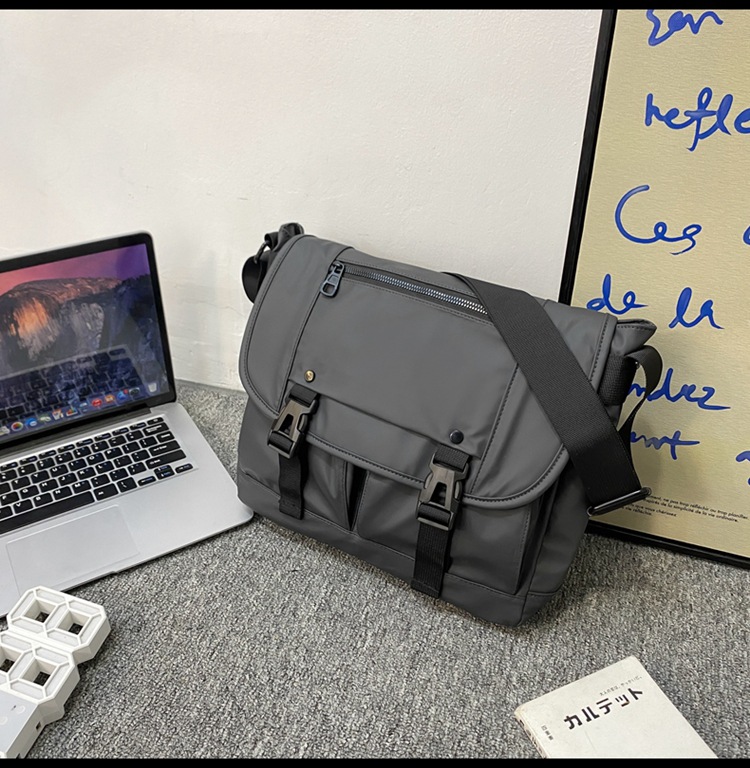 Men's Crossbody Bag For Men Work And School Large Capacity Style_voghion.com