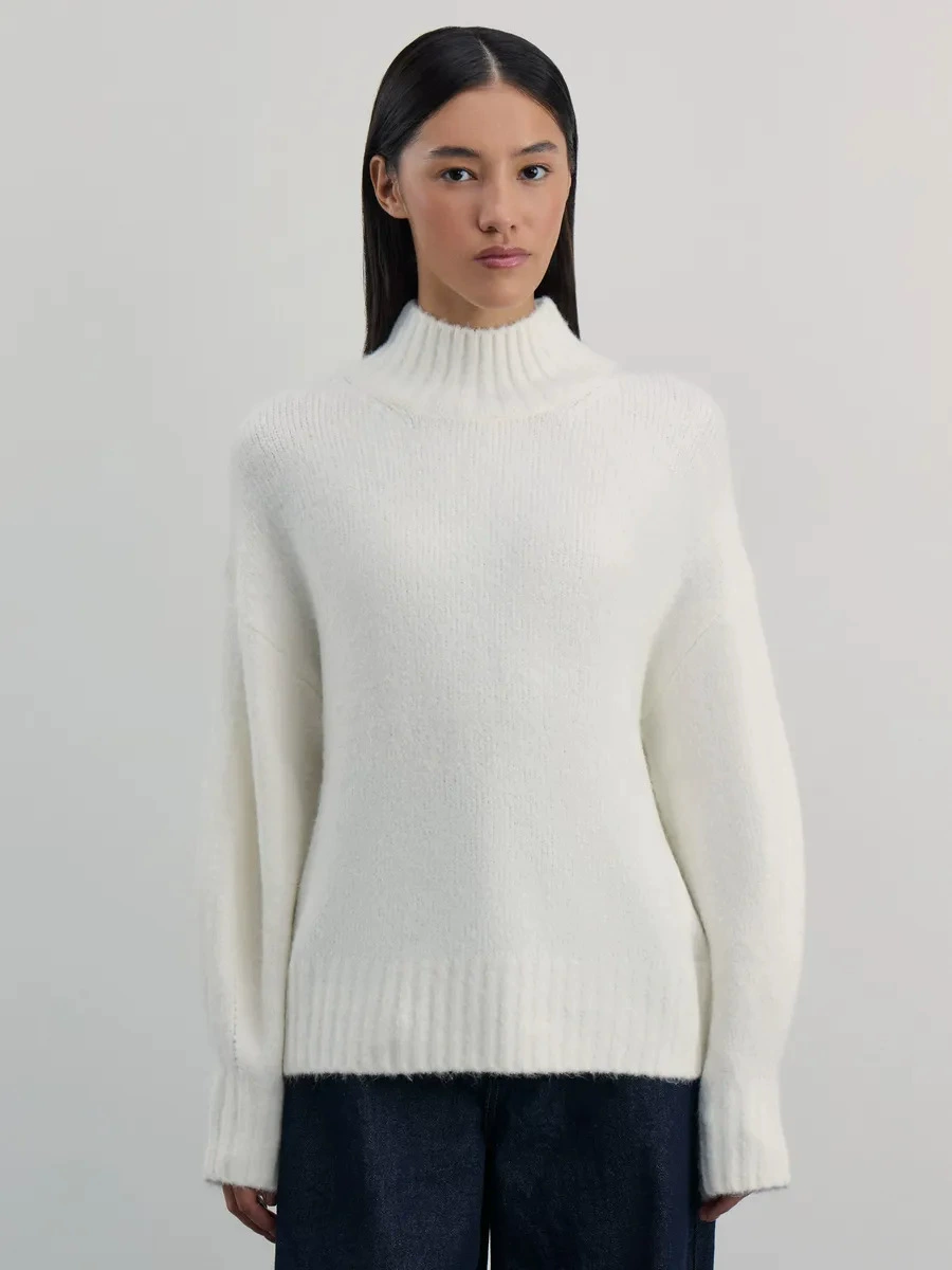 Свободный джемпер из шерсти (loose sweater)