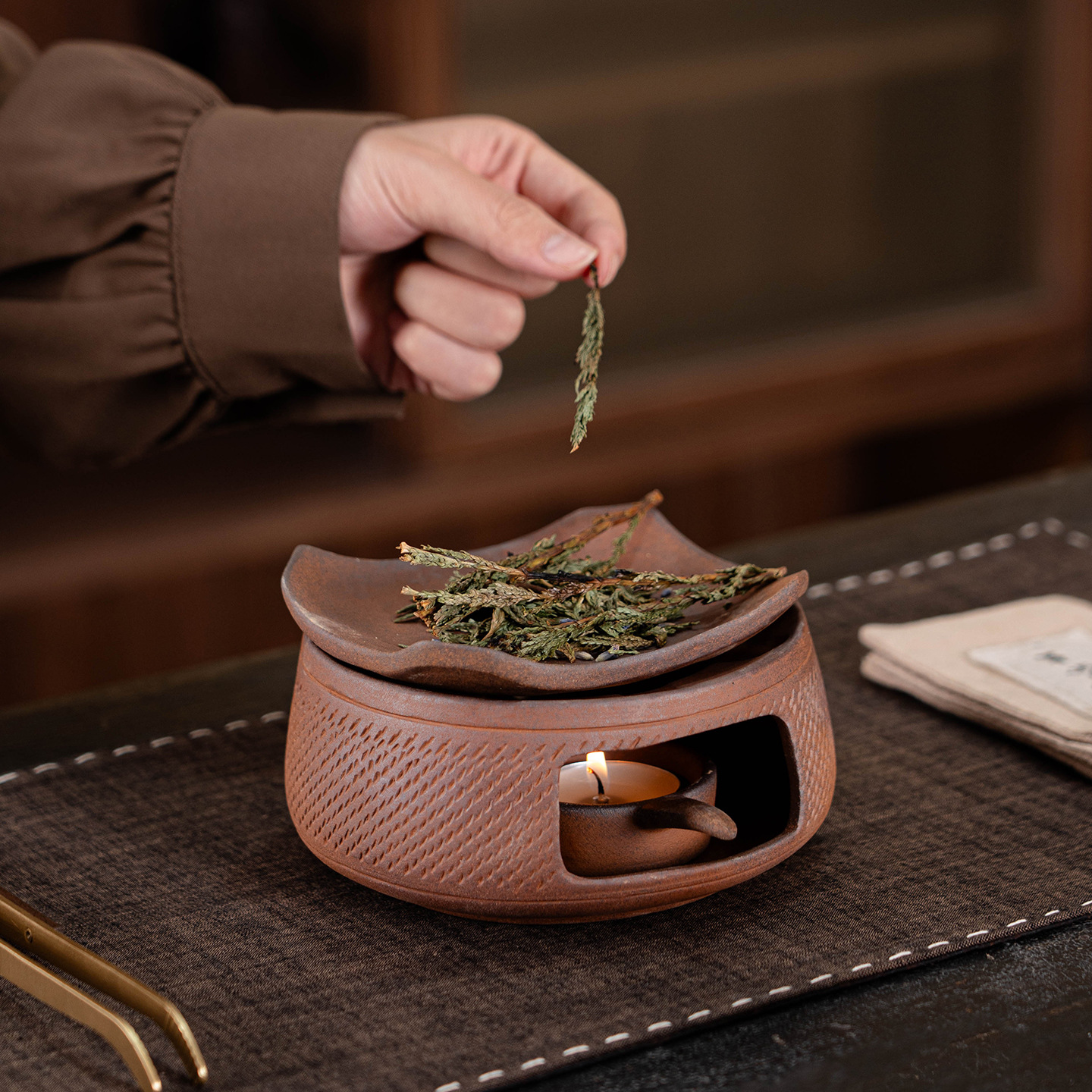 Rustic Japanese-style tea roasting stove, ceramic tea aroma diffuser, candle-heated tea roasting stove, tea warming and roasting stove, incense burner