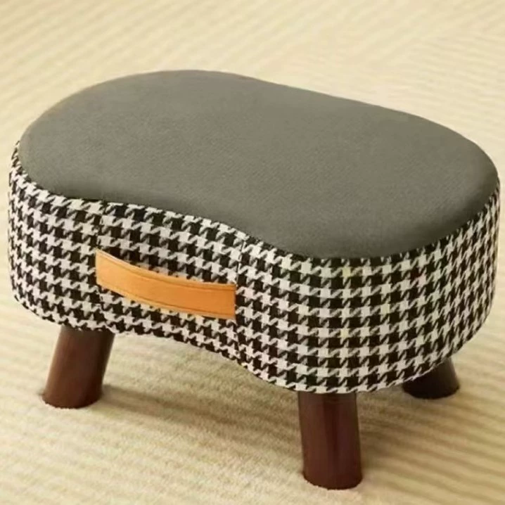 Креативный маленький табурет для мыла для домашнего использования, табурет для переобувания с ручкой, скамейка для гостиной, табурет для журнального столика, подставка для ног дивана, небольшой низкий табурет в мягкой упаковке.