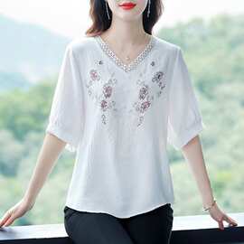 气质时尚减龄短袖上衣棉麻女装夏季宽松遮肚洋气刺绣小衫中年妈妈