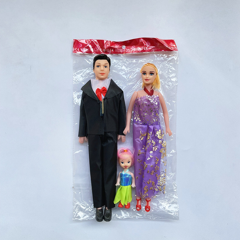 Barato Comercio exterior al por mayor de tres familias bebé OPP bolsa DIY Barbie muñeca niña niños juguete puesto
