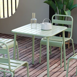 实木床;桌类、茶几;餐桌