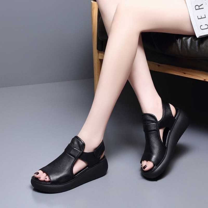 日韩真软皮罗马凉鞋女2023夏季新款镂空松糕软底防滑耐磨妈妈