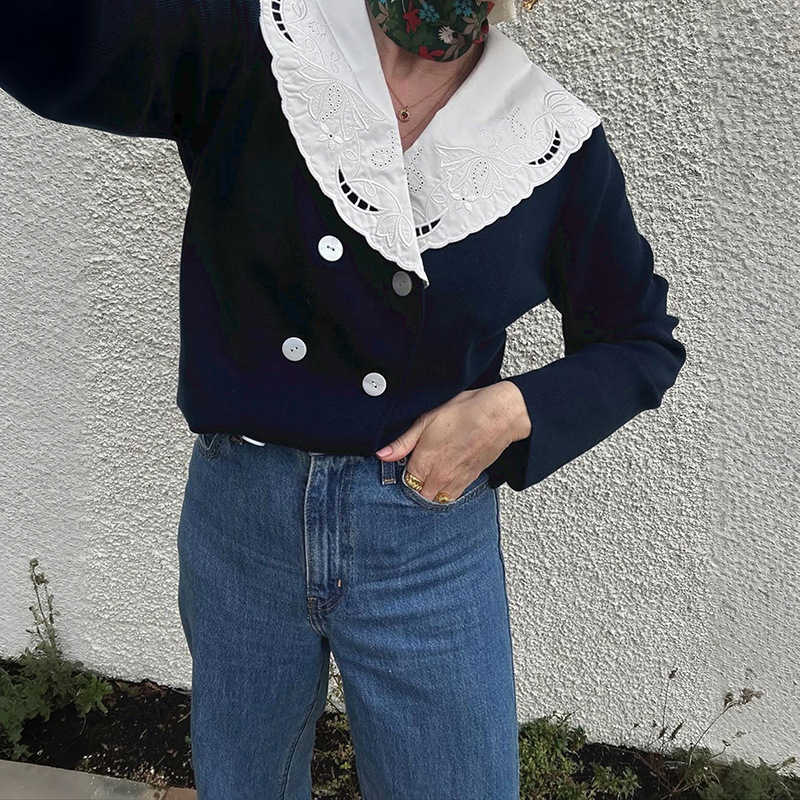 法式小众 2025秋冬时髦刺绣镂空花边娃娃领双排扣针织短外套25726