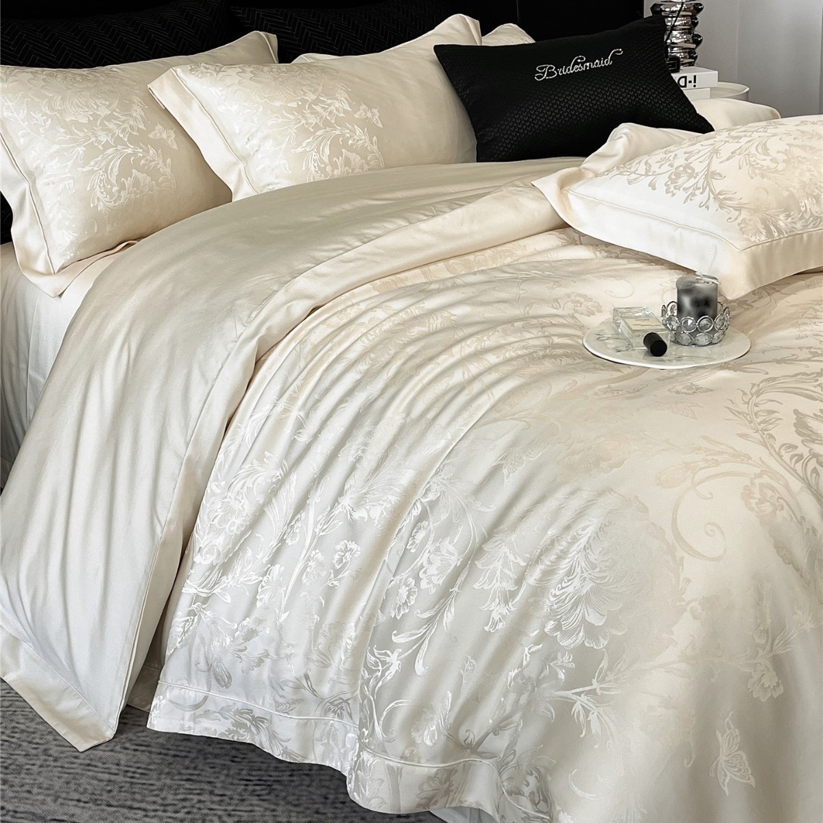 Fashionable Light Luxury Style Dark Pattern Jacquard Ultra-Soft Bedding Set with a High-End Feel, Tencel Cotton Four-Piece Home Textile Vienna