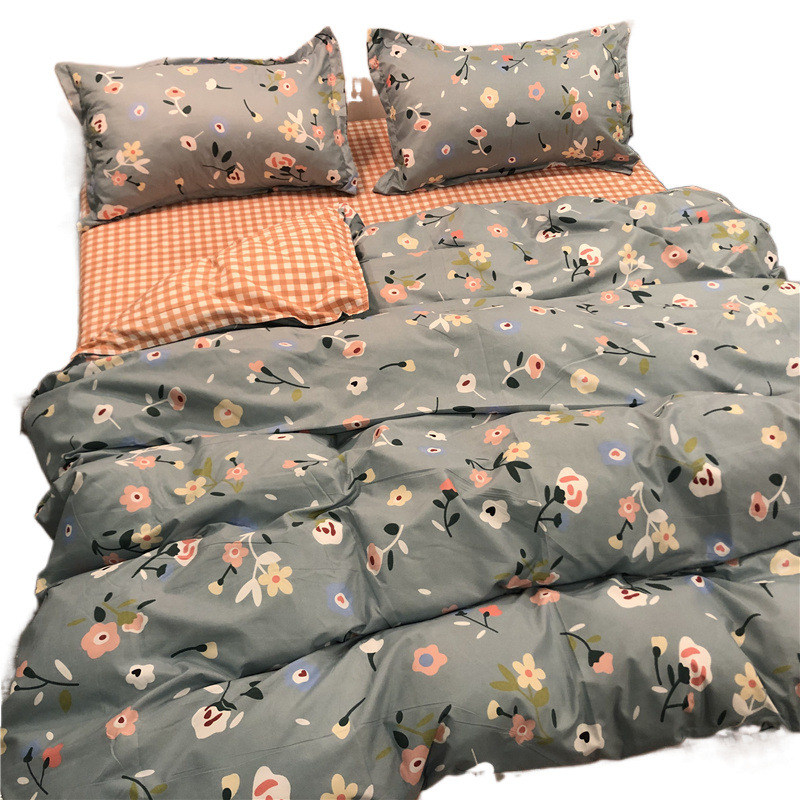 Heart Pattern Bed Sheet And Duvet Cover Four Piece Set_voghion.com