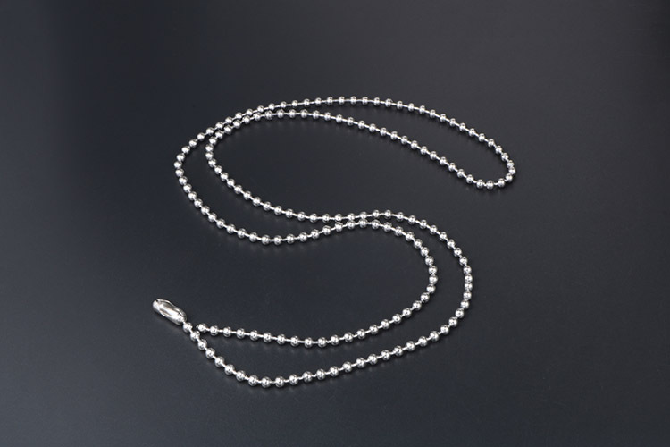 Collier En Acier Au Titane De Couleur Unie Simple Chaîne De Perles Rondes En Gros Nihaojewelry display picture 10