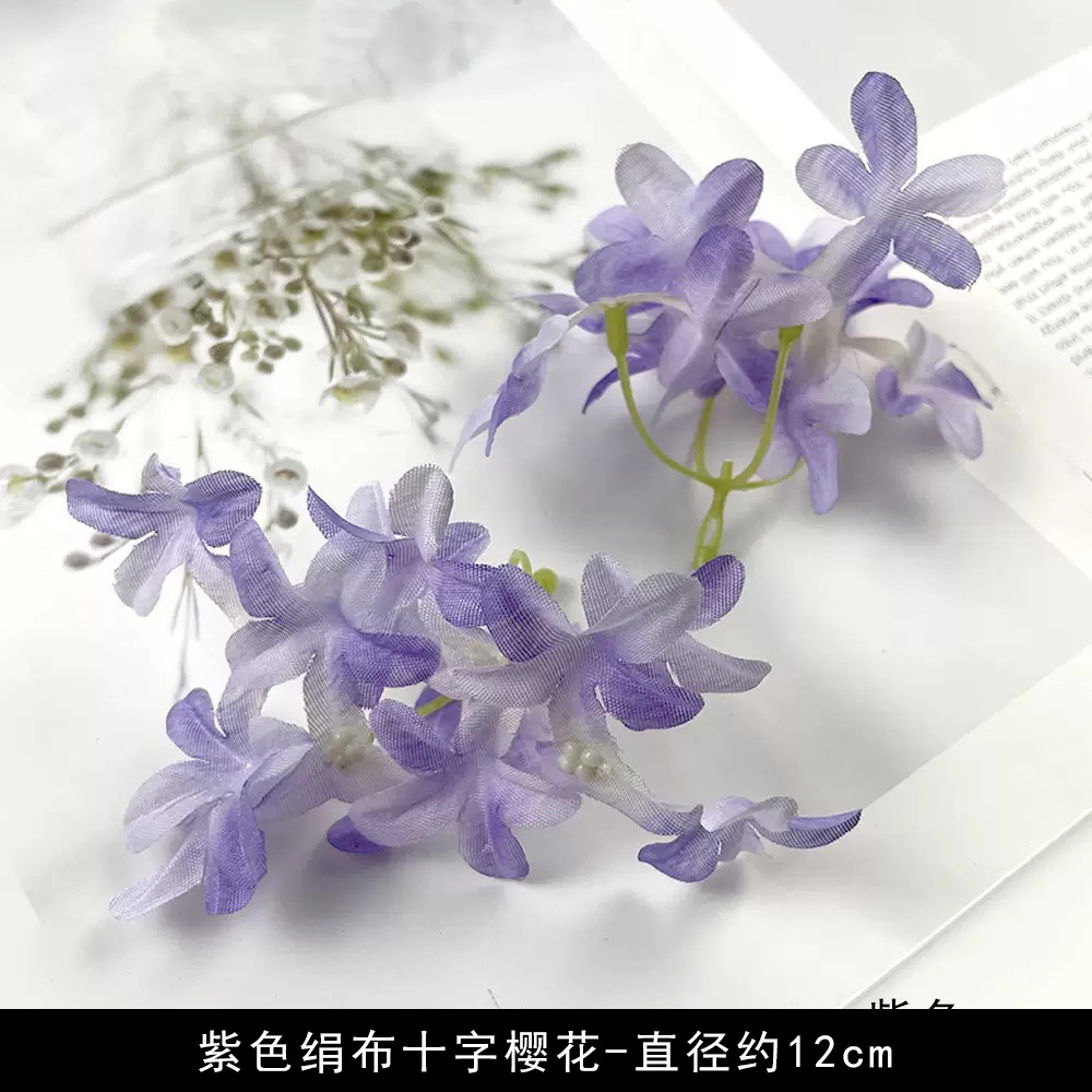 Cruce de flores de cerezo