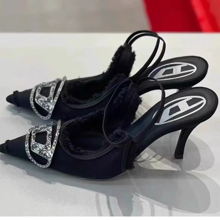 2025 New Retro Denim Color Pointed Toe High Heels with Metal Decoration Pointed Toe Elegant Fashion Women's Shoes