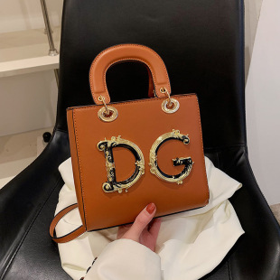 2023�¿�Ů������������μ��б������Q�羳��ĸС����bags