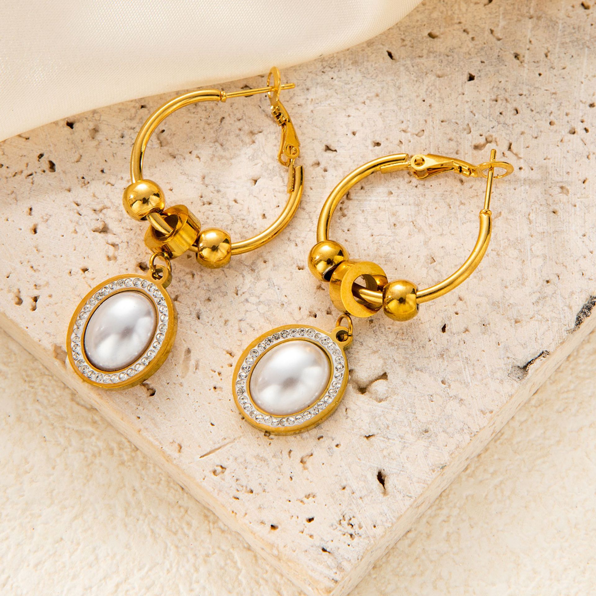 13g Weight 0.03µm Gold Plating Thickness Electroplated Gold Plating Process 201 Stainless Steel Ear Needle Material Golden Plated Plating Material Artificial Pearls Inlay Material Earrings Classification 1 Pair Quantity Casual Occasion 201 Stainless Steel Material Heart Shape Pattern Women's Gender Elegant, Lady Style Plating Craft 1 Pair Elegant Lady Heart Shape Plating Titanium Steel Earrings 3