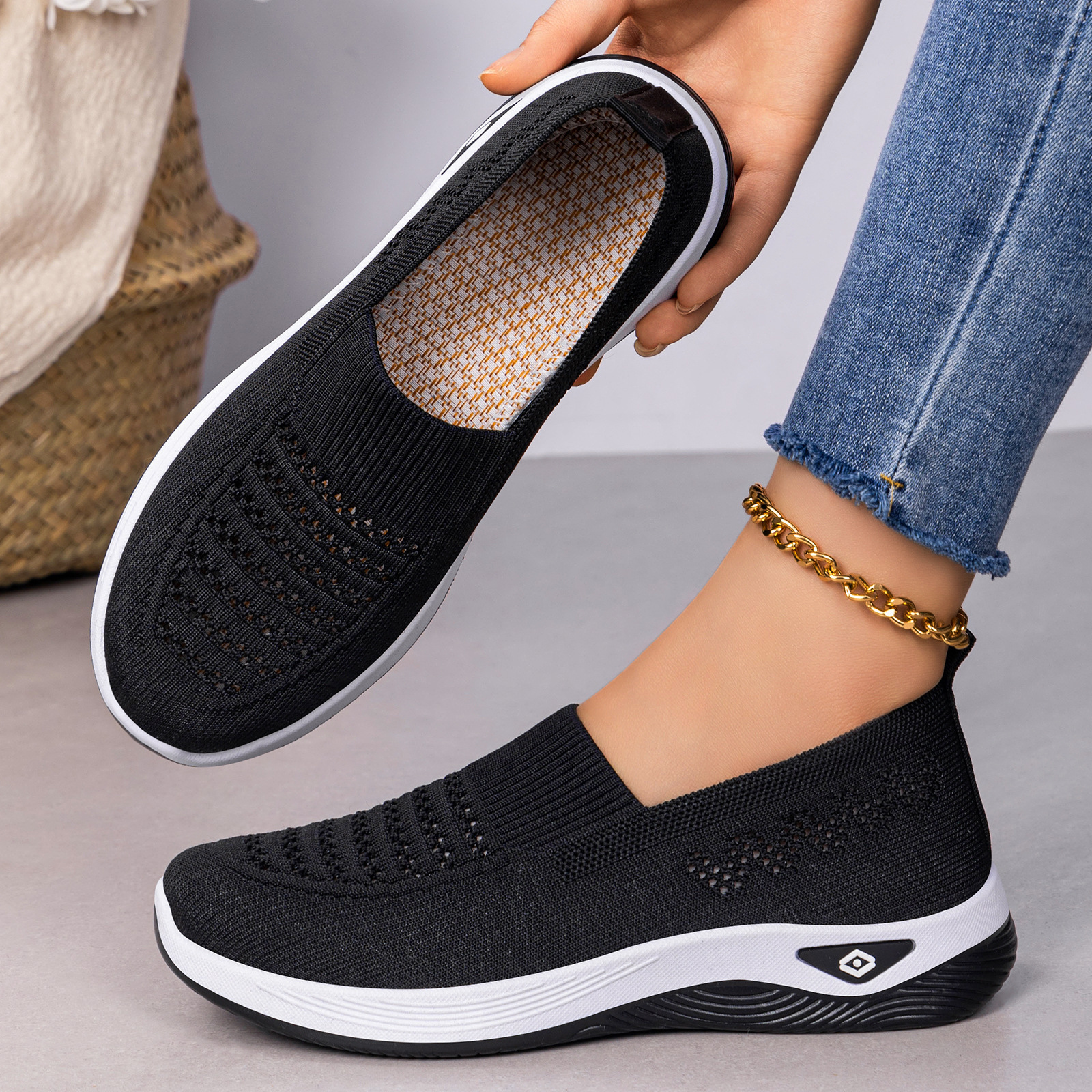 Zapatos de mujer zapatos de tamaño grande transfronterizos zapatos simples zapatos transpirables zapatos casuales de color sólido zapatos planos versátiles zapatos de mamá