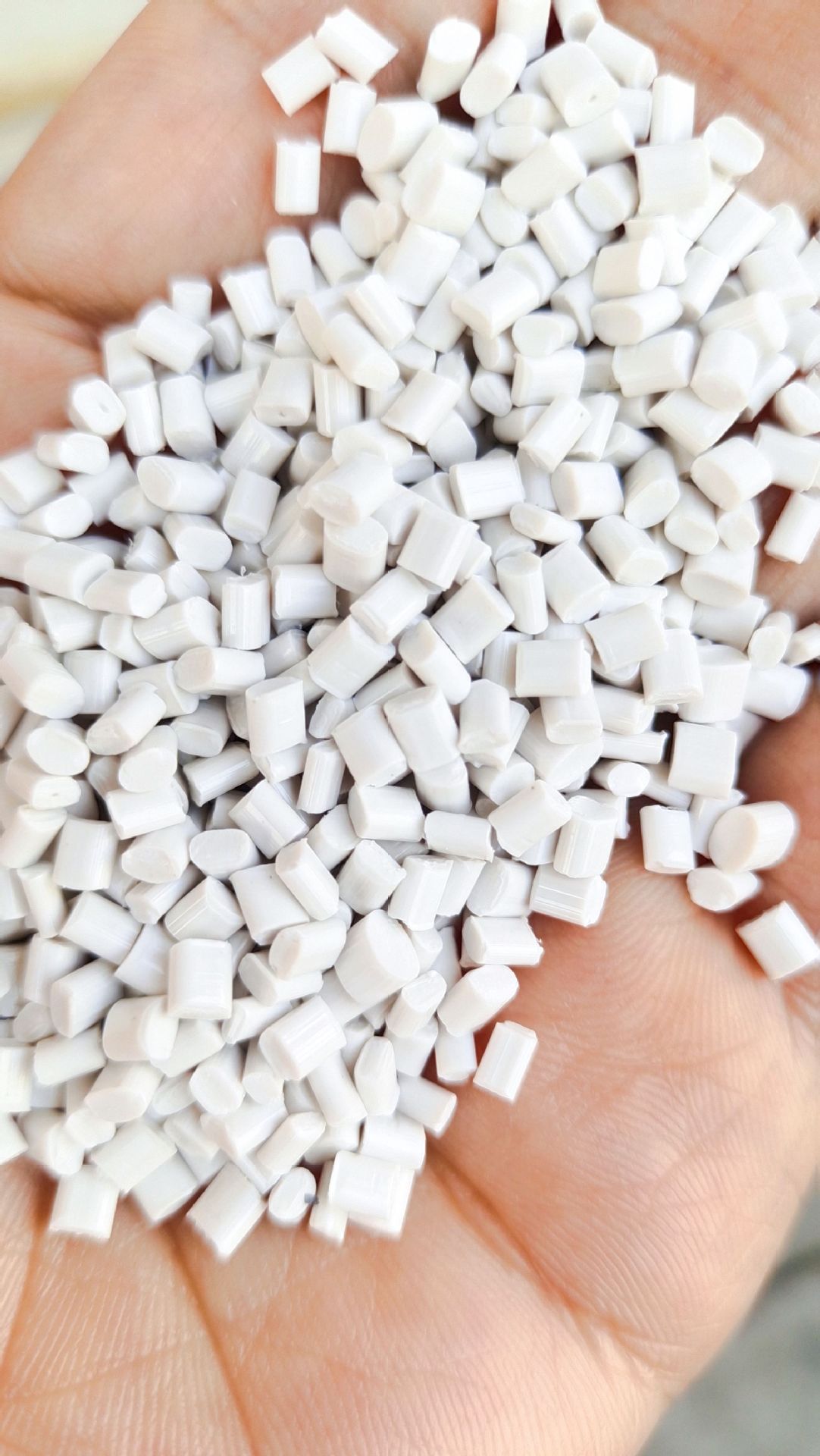 供应白色ABS颗粒，瓷白色ABS颗料
