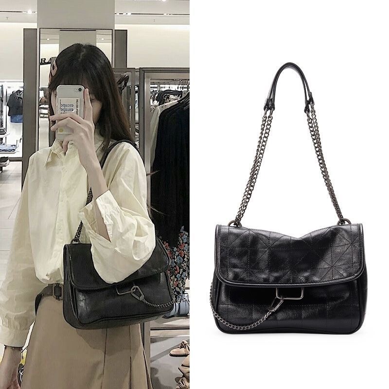 Z brand's 2024 new collection of fashionable autumn/winter women's bags: black, retro-style shoulder bag, crossbody bag, and chain-strap tote bag with a diamond-patterned design