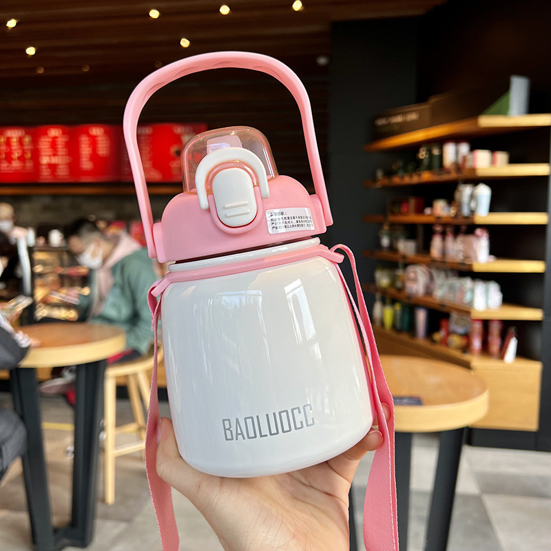 大容量可爱网红小肚保温杯带吸管背带304不锈钢学生防摔保温水杯