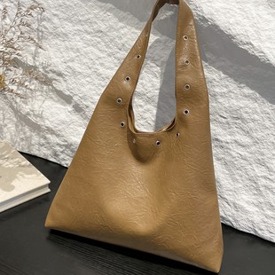 Large Capacity Bag Women's Autumn and Winter 2024 New Fashionable Tote Bag General Bag College Students Class Shoulder Bag Shopping Bag