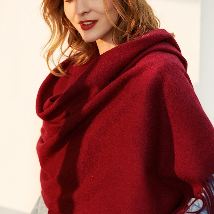 Cashmere woolen demi-season cloak