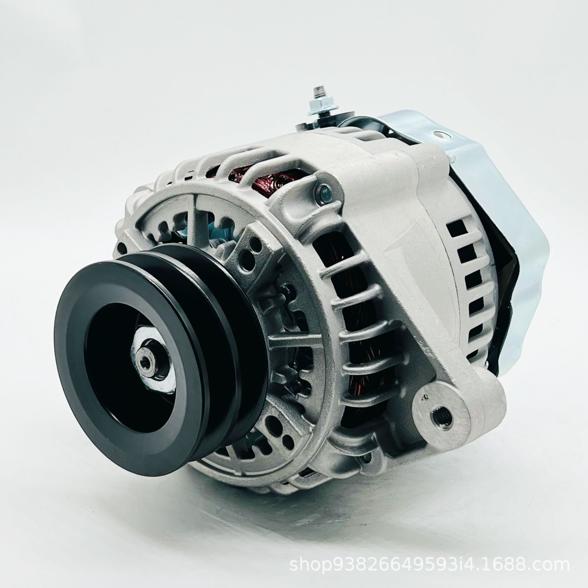 Suitable for Toyota Land Cruise 27060-17220 car generator assembly 27060-17171 direct sales