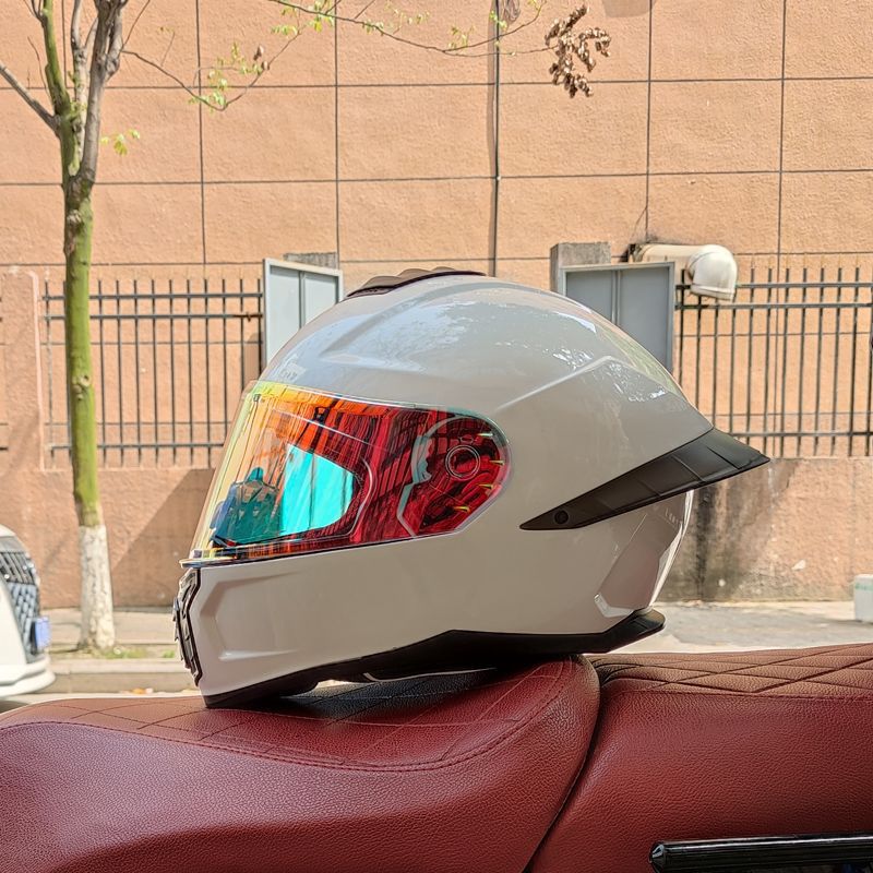 ORZ nuevo casco de motocicleta 3C casco completo de motocicleta para hombres y mujeres cuatro estaciones corriendo casco cola grande pareja Bluetooth