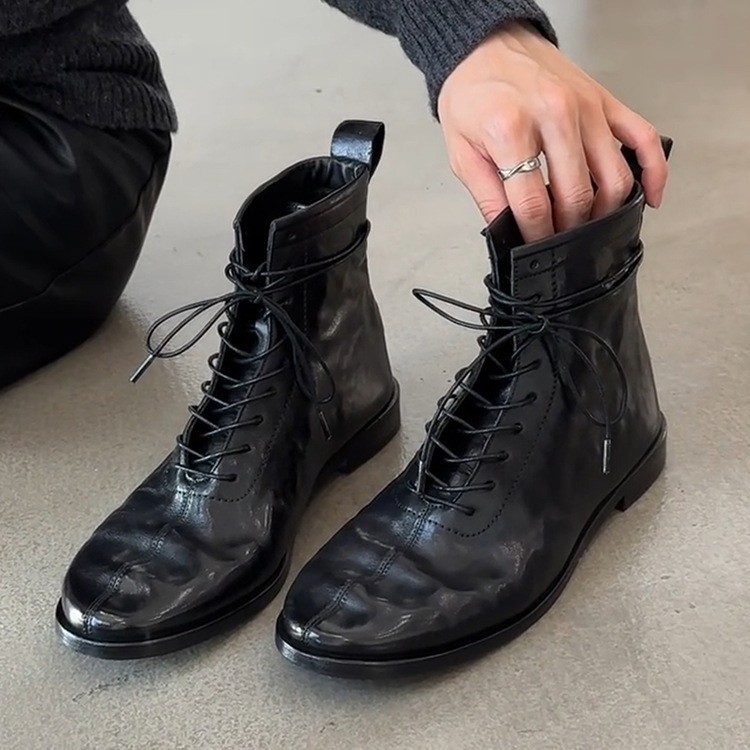 Cowhide Version ~ Cool and Handsome Niche Slimming Look Boots for Women, Retro British Style Genuine Leather Lace-Up Round-Toe Motorcycle Boots