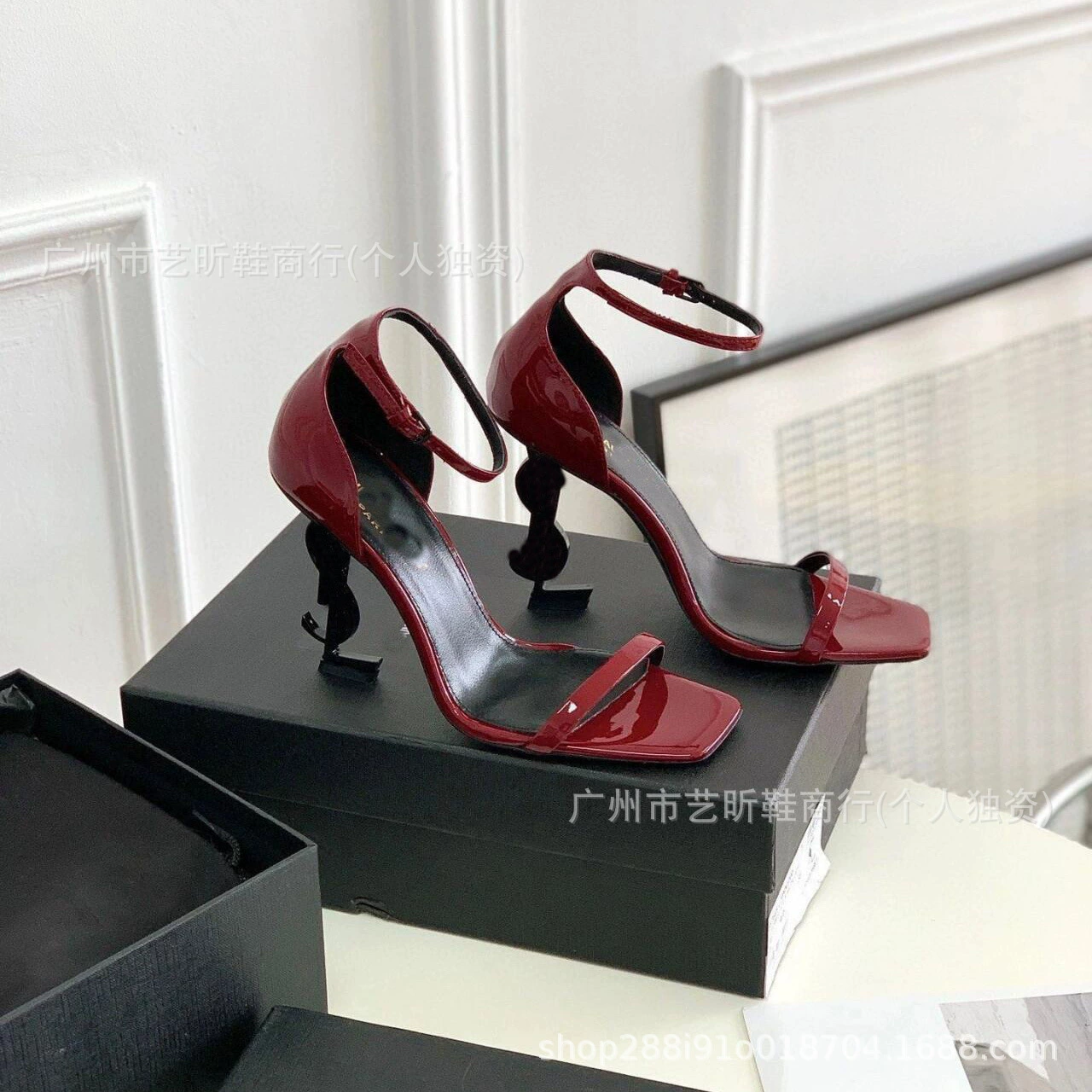 2024 new one word with high heels female poplar forest, the same side letters and sexy ultra -high heels of European and American high -heeled sandals
