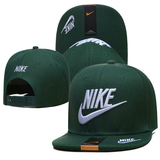 Letras transfronterizas bordadas sombreros de lengua de pato con parte superior suave primavera y verano sombreros de protección solar estudiantes parejas de béisbol versátiles nuevos