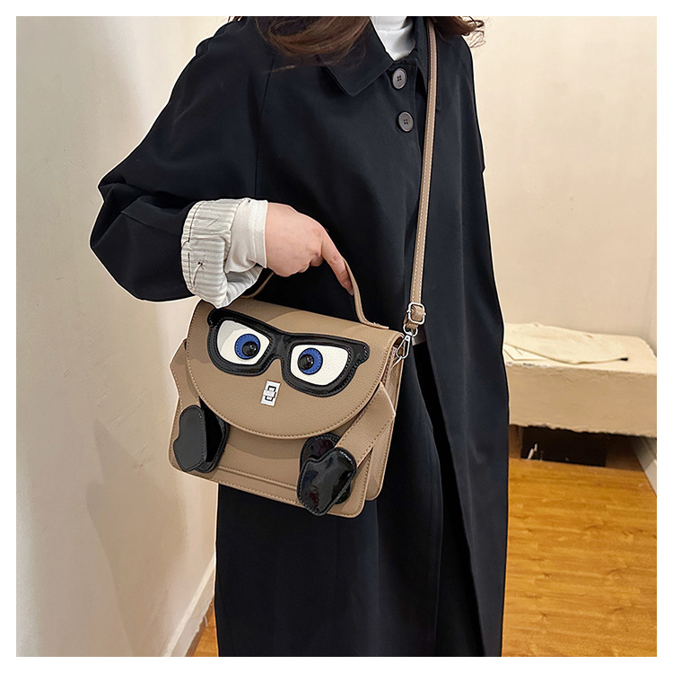 Women's Small Pu Leather Cartoon Character Streetwear Lock Clasp Crossbody Bag display picture 5