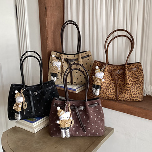 �͹������±��y���ذ�Ů�n���ճ��ٴ�μ������������Ҹ��ͨ�ڰ�