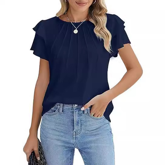 summer shirt for leisure with a round collar