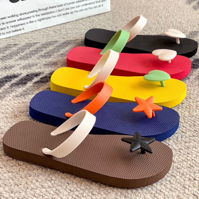 Flip-Flops, New Summer Style, Fashionable Beach Shoes for Women, Non-Slip and Wear-Resistant, Suitable for Outdoor Wear
