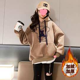 网红女童洋气秋冬款加绒连帽卫衣2024新款时髦卡通字母百搭套头衫