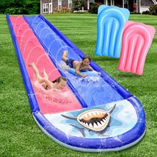工厂现货户外草坪鲨鱼双人滑道喷水滑动滑梯庭院洒水儿童娱乐水垫