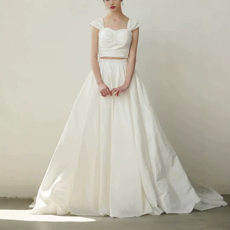 Two-piece set of sweet, fluffy skirt, light wedding dress, bridal gown, outdoor forest-style personalized photo shoot, light gauze evening dress Two-piece set of sweet, fluffy skirt, light wedding dress, bridal gown, outdoor forest-style personalized photo shoot, light gauze evening dress