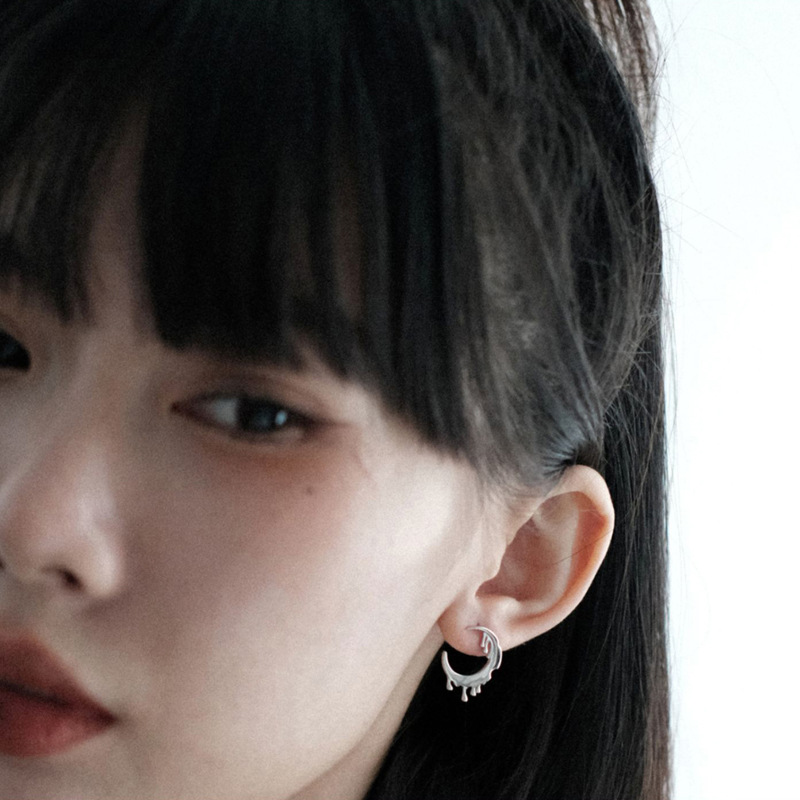 Genuine fashionable design summer earrings