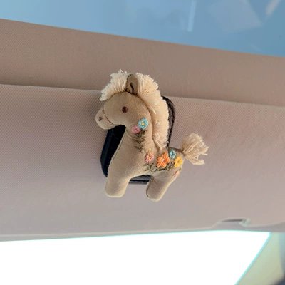 Car Glasses Clip/Bill Clip | Visor Multifunctional Card Sunglasses - embroidered-horse-green-black-glasses-clip