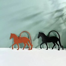 �羳�F؛�E�RƤ�������� �ɐ�С�R��� Ƥ�������� �Ʒ���